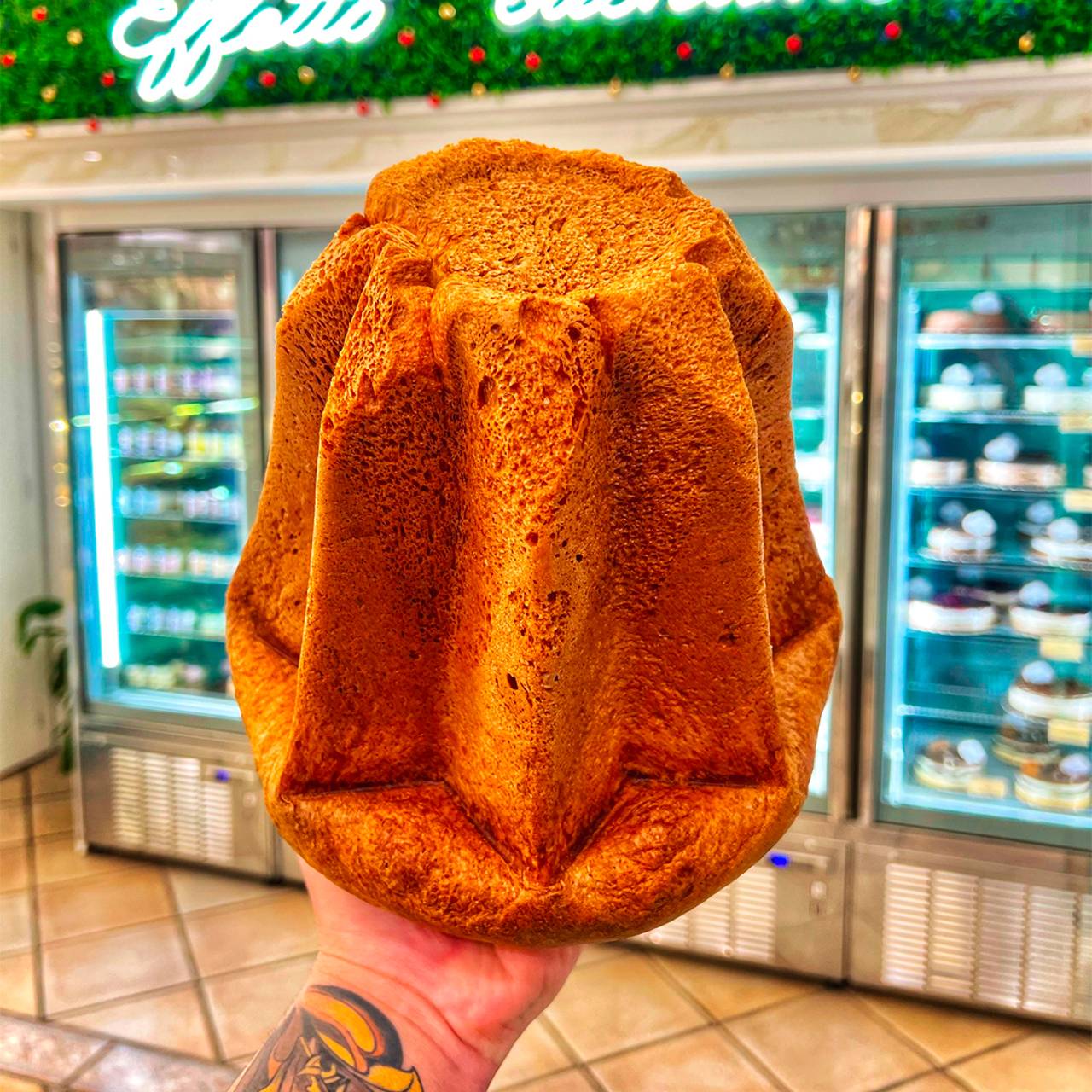 IL PANDORO TRADIZIONALE - a lievito ed aromi naturali